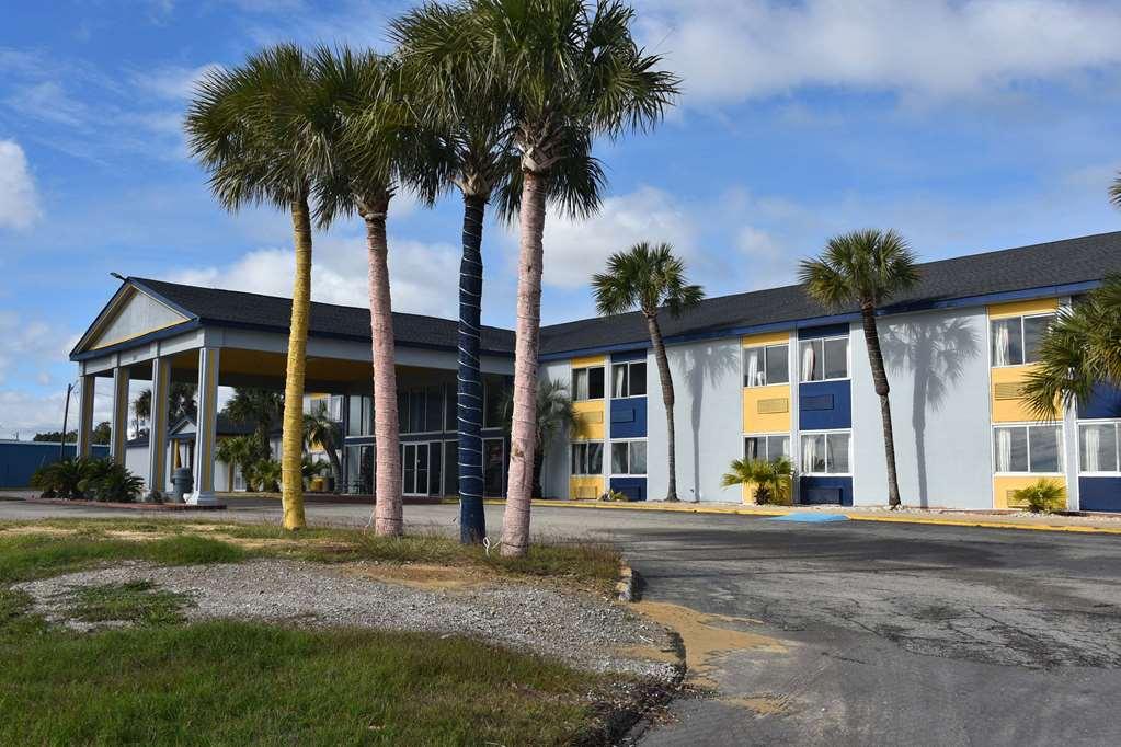 Super 8 By Wyndham Biloxi Motel Luaran gambar