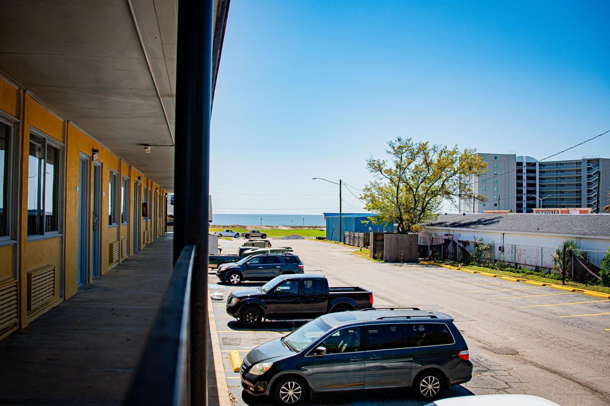 Super 8 By Wyndham Biloxi Motel Luaran gambar
