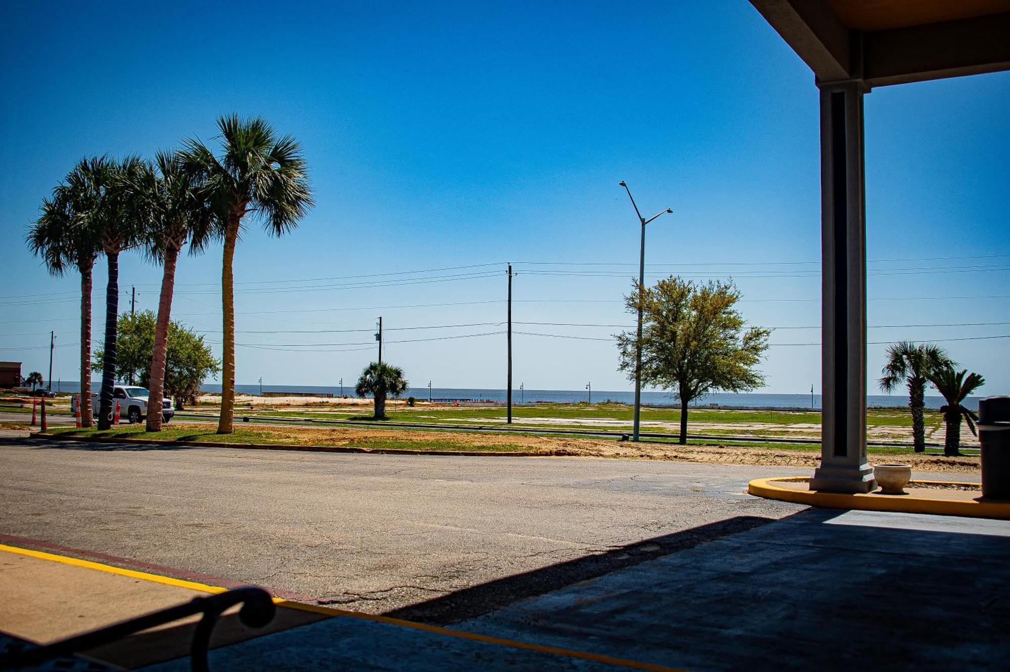Super 8 By Wyndham Biloxi Motel Luaran gambar