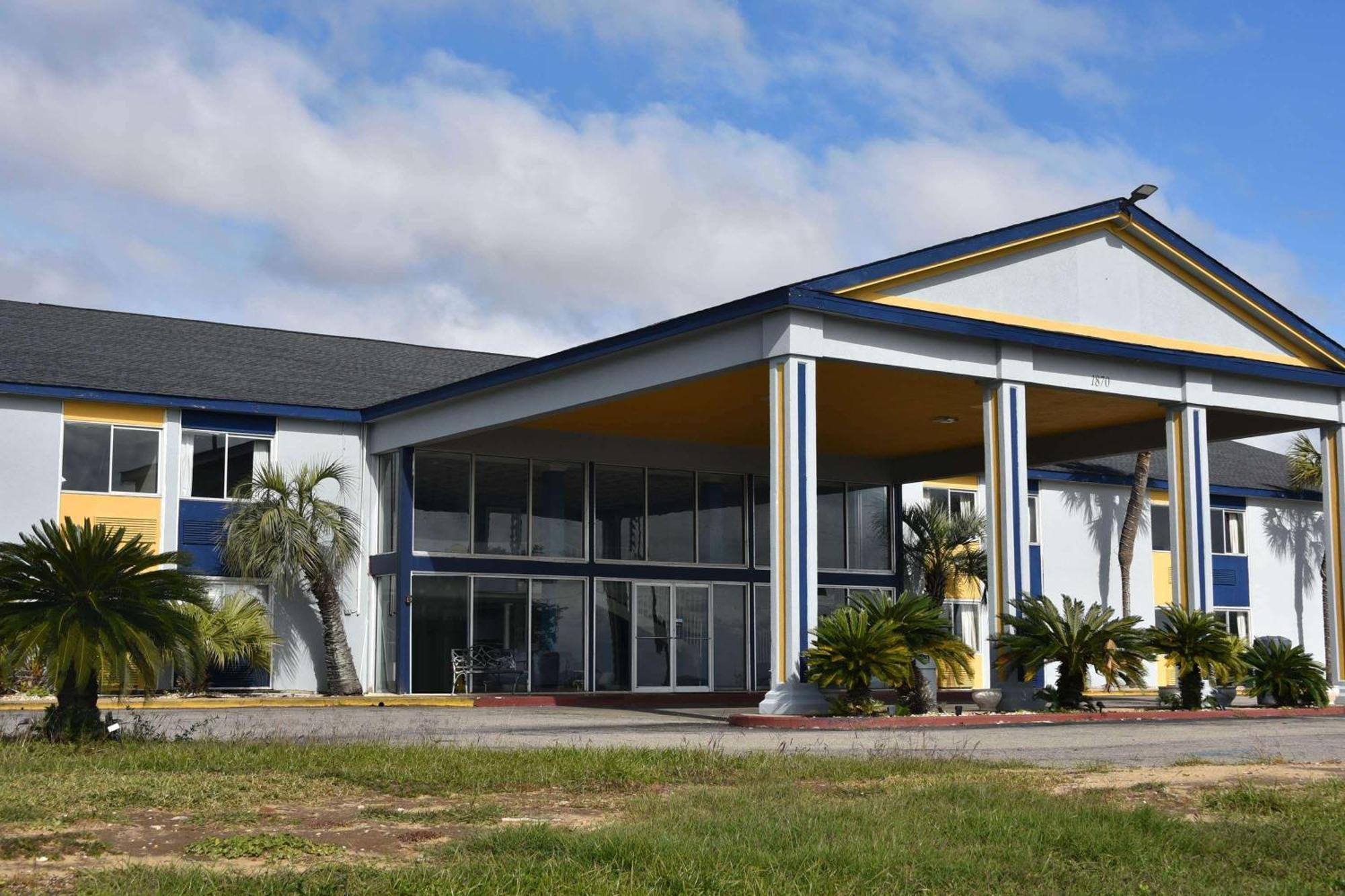 Super 8 By Wyndham Biloxi Motel Luaran gambar